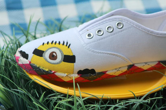 diy-minion-shoes-project-step-drawing-mionions