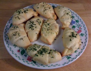 recipe pillsbury crescent rolls stuffed with cheese garlic