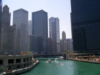 chicago river from michigan avenue