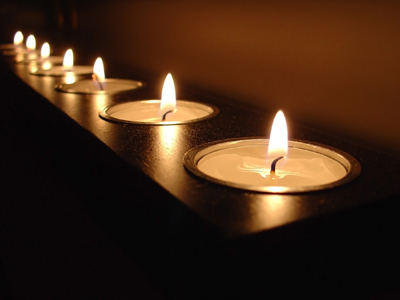 line-of-candles-sm