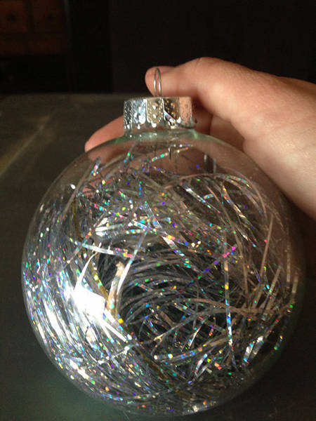 ornament-silver-tinsel-sm
