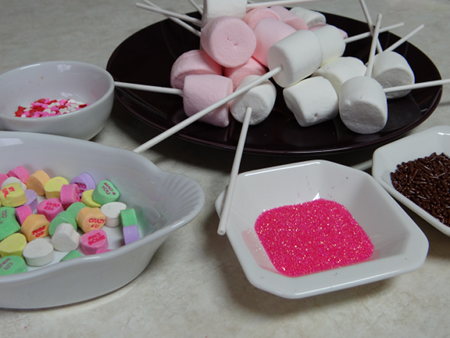 marshmallows-ready-to-be-dipped-sm