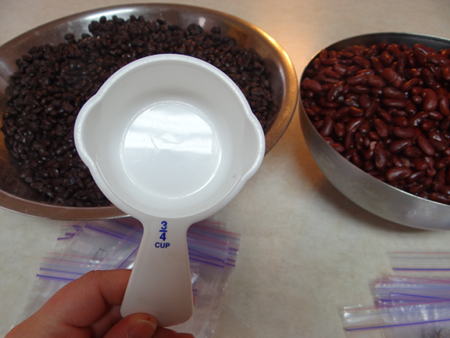 measuring cup for freeze black beans