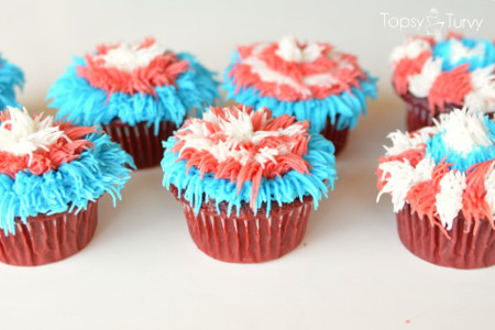 10 - Im Topsy Turvy - July 4th Fireworks Cupcakes-sm