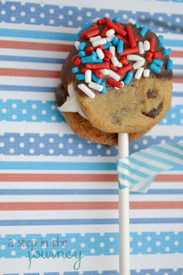 25 - A Step in the Journey - Independence Day Cookie Pops-sm