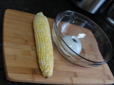 Best Way to Cut Corn Off the Cob Side picture