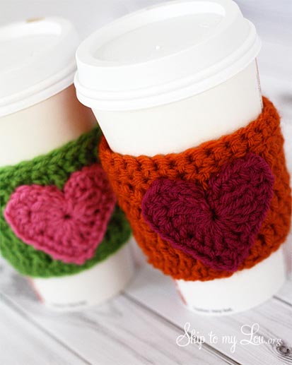 02---Tatertots-and-Jello---Crochet-Heart-Coffee-Cozy