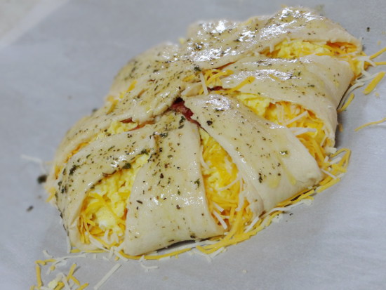 dough-seasoned-crescent-roll-breakfast