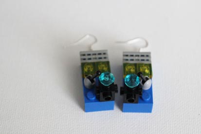 17---30-Minute-Crafts---Lego-Earrings