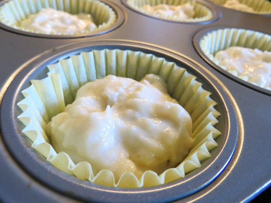 lemon-cupcakes-ready-to-bake-in-oven