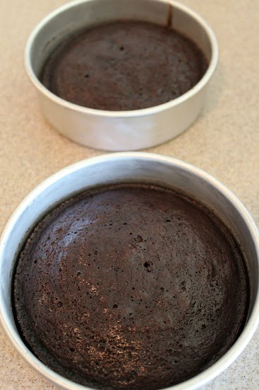 baked-crazy-cake-rounds-how-to-make-no-allergy-cake