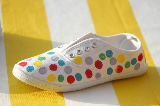 how-to-design-make-diy-inside-out-shoes-disney-pixar-dots