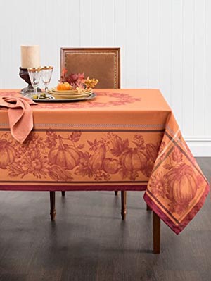 engineered-yarn-dyed-jacquard-tablecloth