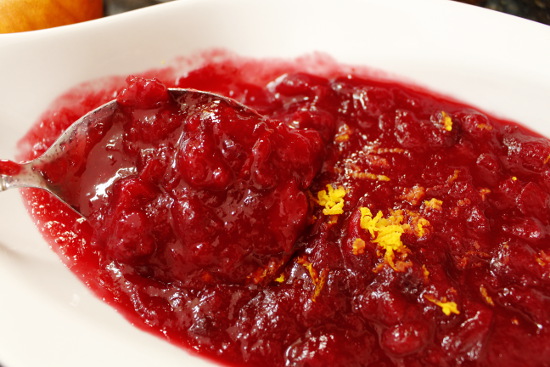 homemade-cranberry-sauce-ready-to-serve-3-ingredients