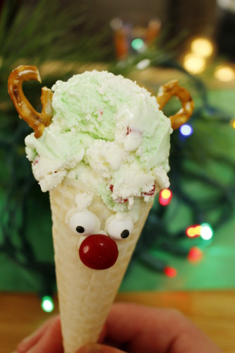 peppermint-neopolitan-ice-cream-reindeer-cone