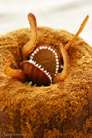 11_-_yummy_crumble_-_sarlacc_cake