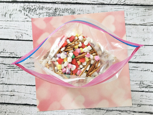 bag-of-Valentines-themed-party-mix