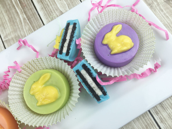 candy-coated-easter-oreos-themed-cookies
