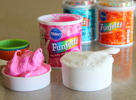 how-to-make-ice-cream-play-dough-from-frosting