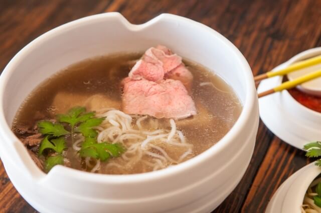 vietnamese-pho-pressure-cooker-noodle-soup-recipe