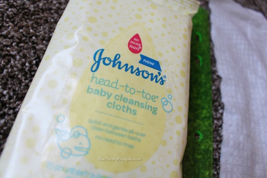 johnsons-cleansing-wipes-side-view-baby-cloths