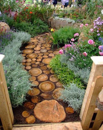 wood-pathway-idea-made-from-tree-stumps