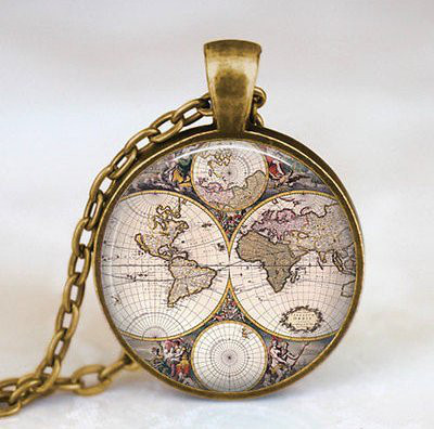 gold-vintage-world-map-necklace-gift-idea