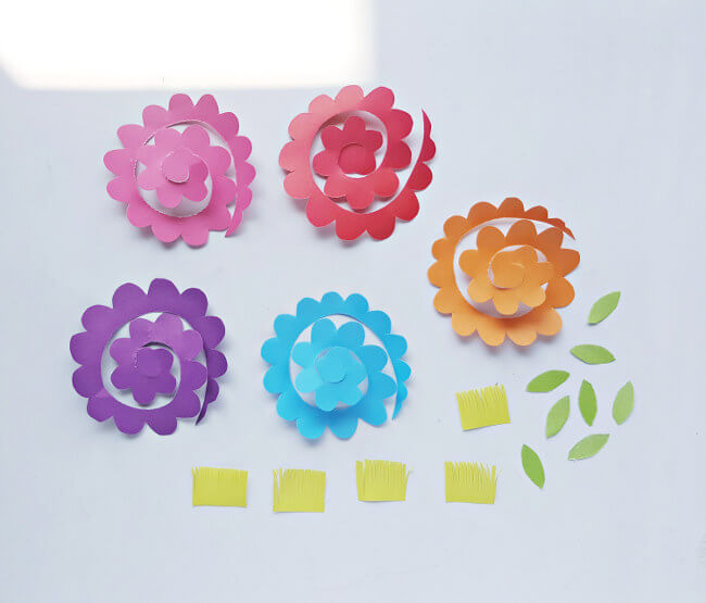 cut pieces from template for 3d paper flowers